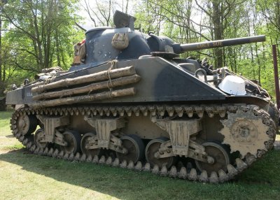 Americký tank M4 Sherman - byl použit Američany v bitvě o Plzeň i Rusy v bitvě o Brno