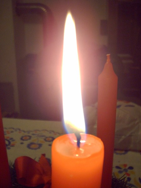 41 Plamen svíčky